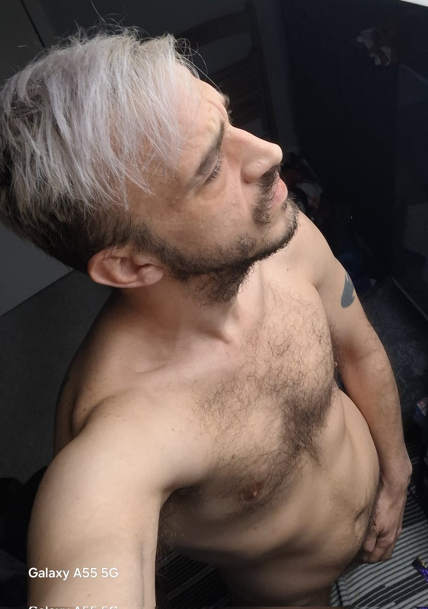 KalPhoenixX's tweet photo. Happy Monday. Bring on next weekend for a naughty night with @FKME_merch for the Kink Carnival then wholesome time for Liverpool Comic con
#superbatty #gaygeek https://t.co/kzWRXikqzm