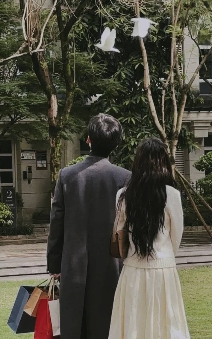 wallfIowerxx's tweet image. zhu yi cinematic universe