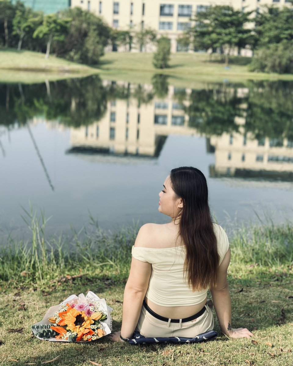 Heinzenomous's tweet photo. Upgrading, not aging💐✨ https://t.co/nbeXHORNl8