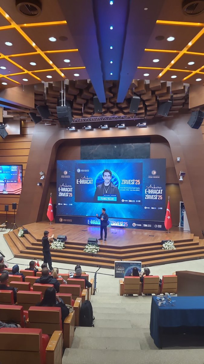 🎯 Ankara E-İhracat Zirvesi’25 | Harika Bir Üç Gün! 🚀

Bu yıl Ankara E-İhracat Zirvesi E-ihracat ve Dijital Pazarlama odağında sektörün önde gelen profesyonellerini bir araya getiren, dopdolu ve ilham verici üç gün yaşattı. 💡✨

Biz de bu özel etkinlikte “Dijital Pazarlamada