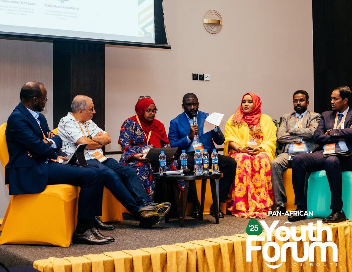 UNESCO_Addis's tweet image. ✨@UNESCO_Addis was honored to join #PAYF2025 in Djibouti 🇩🇯 to discuss culture, #GHA, #EHW &amp;amp; sustainable education and skills for Africa’s future. Grateful to @hibo_dr, @AUYouthProgram &amp;amp; Govt of Djibouti for the partnership in empowering youth. 🌍 #Agenda2063 #TheAfricaWeWant