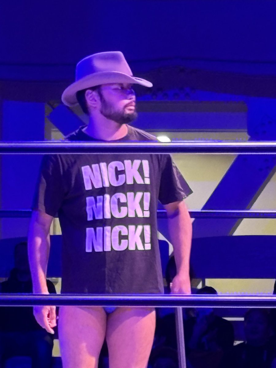 pwnotsudoi's tweet image. イケメン選手にはもちろん意識持っていかれたんだけど、なんといっても佐々木幹矢選手！あなたに目線がいくし、虜になってしまったよ！
今年売れたプロレスラーランキングとかあったら、上位にランクインすると思う。
実に面白いです！！

 #pwzero1