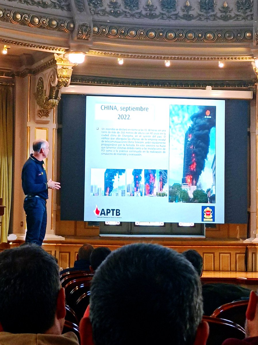 #Bomberos de nuestro Servicio asisten hoy a la jornada técnica organizada por <a href="/APTBBomberos/">APTB</a> en #Bilbao