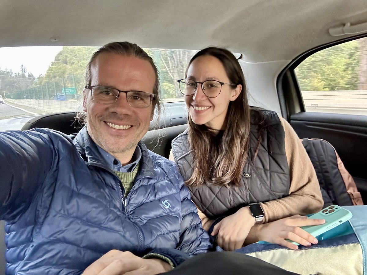 🎨 En el nuevo podcast de Apuntes y Viajes, Tamara Candia del Museo Baburizza reflexiona sobre cómo la cultura y la comunicación ayudan a construir comunidad en Valparaíso. 💬
📲 Lee la nota completa aquí:
apuntesyviajes.com/2025/11/04/ent…
#apuntesyviajes 🧳🌎 #ValparaísoChile 🚎🇨🇱