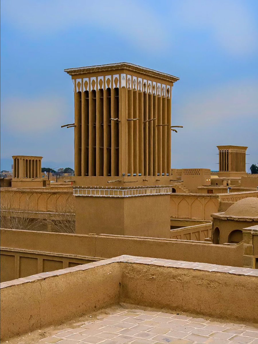 بادگیرهای یزد، نگهبانان تاریخ و فرهنگ؛ صدای باد، روایت میراثی زنده
عکس: هانیه سادات سیدمورتی 
#یزد #بادگیر #میراث_فرهنگی #ایران_ببین