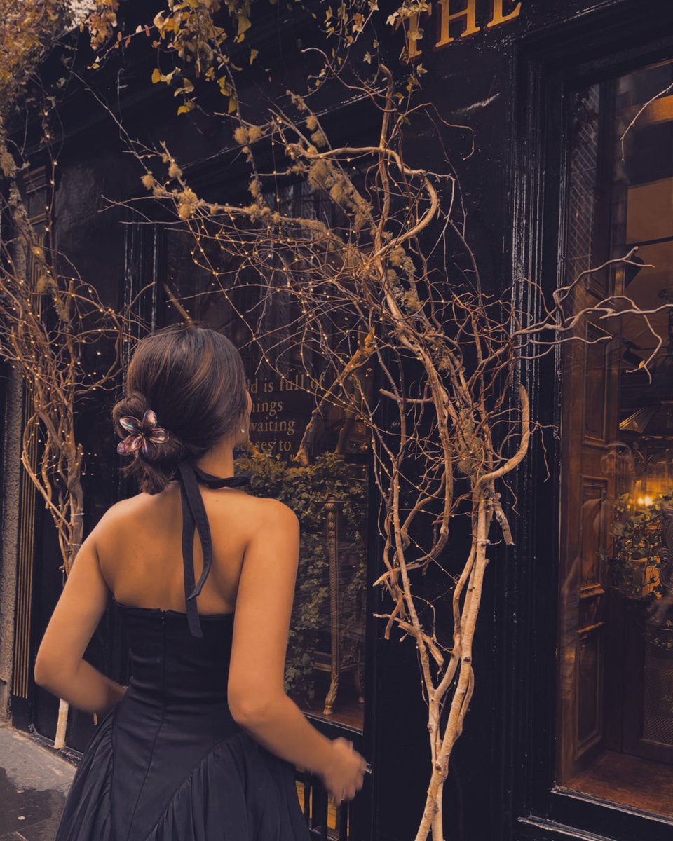 amitkotarya's tweet image. The Queen of Grace and Power
#PranaliRathod