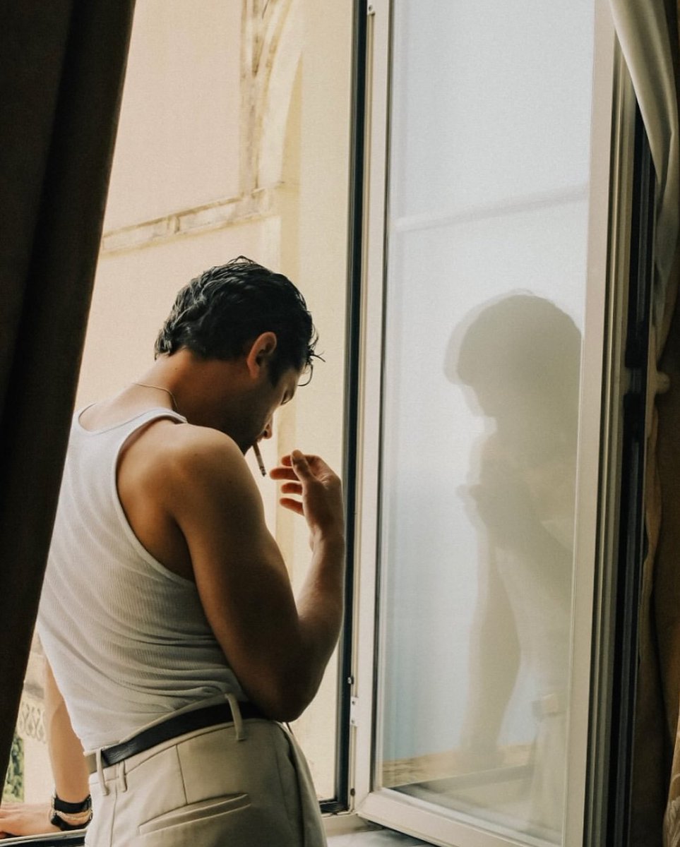 Her eyes
She is on the dark side