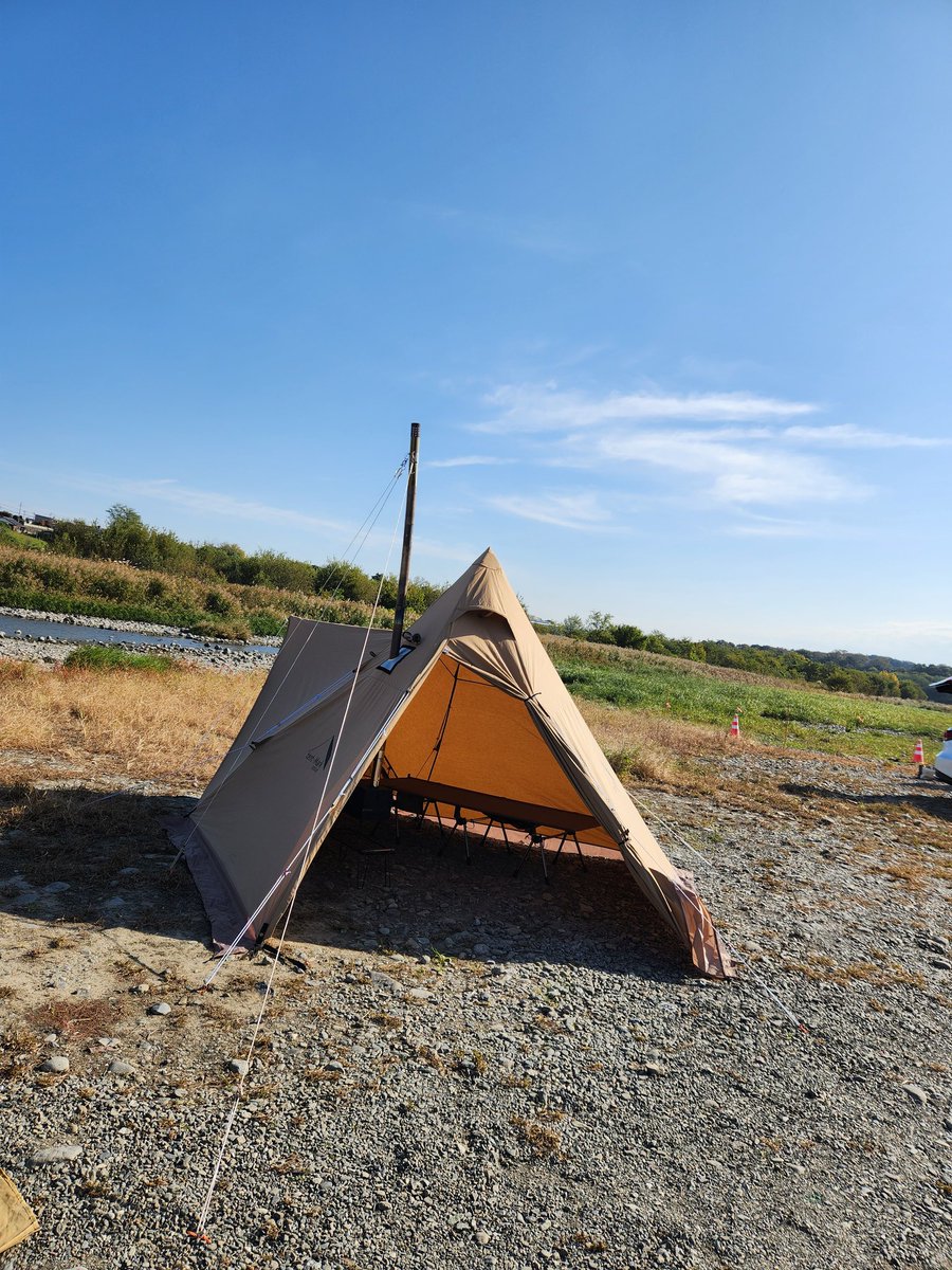 チムニーホールとトリポッドで
快適すぎです⛺

#コンフォートソロ
#サーカスTC