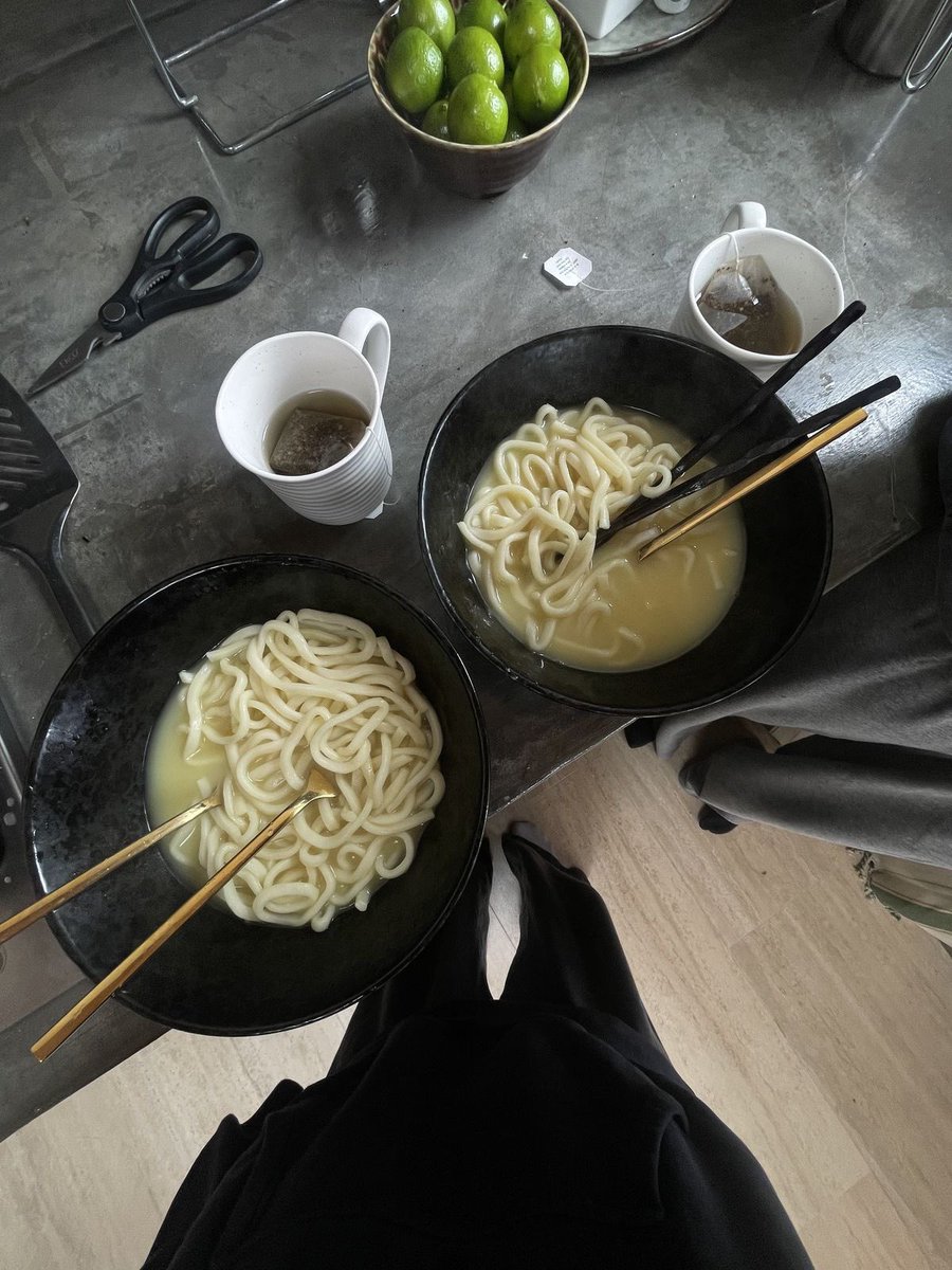 n_o_u__'s tweet image. ピンタレストで&quot;outfit&quot; &quot;food&quot; &quot;nails&quot; &quot;quote&quot;で検索した時に最初に出た画像載せる流行りの投稿。みんなの見るの楽しい〜〜やってみて〜〜 foodゆがいた麺で草