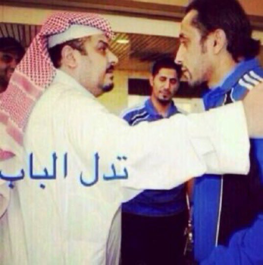 جمهور برشلونة متأثرين عشان ميسي رجع دخل الكامب نو 

حنا اذا شفنا رونالدو معتب بوابات الاولد ترافورد