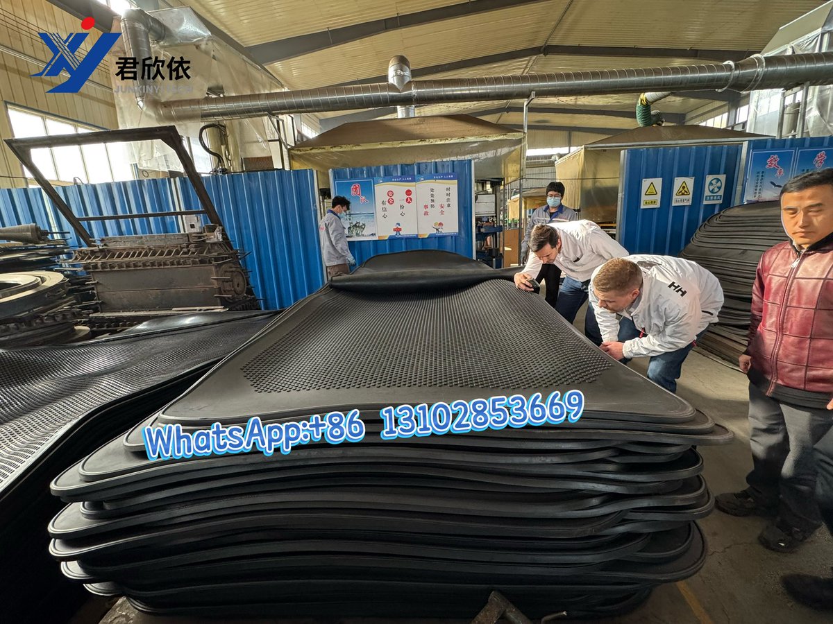 filterplate86's tweet image. The best reviews happen right on the factory floor

We are thrilled to host another group of international clients. The scene says it all: non-stop photos, deep dives into the details
#CustomerFeedback #MembraneFilterPlate #FilterPress #MadeInChina #FactoryTour #SatisfiedCustomer