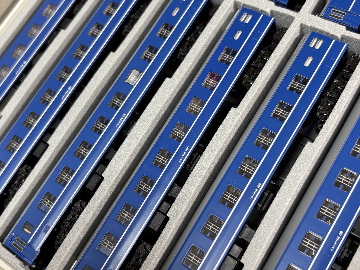 俳優リーレンチェンmodel置物 俳優リーレンチェンmodel置物