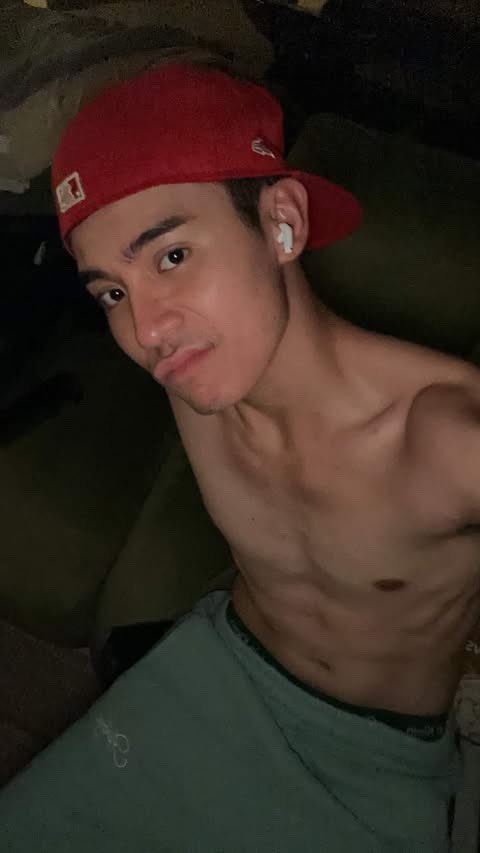 tulipsmb's tweet image. I love it when hot people are together 🫦

#Mikbrent