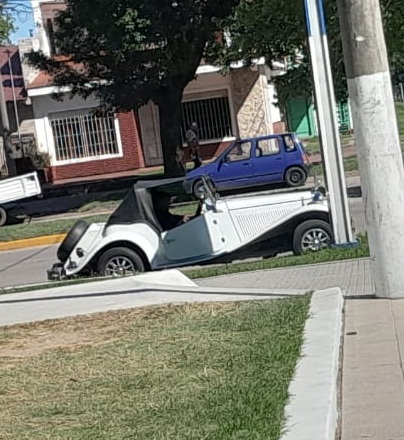 Visto en Río Cuarto. ¿Eniak Antique?
Foto Rosa Godoy
