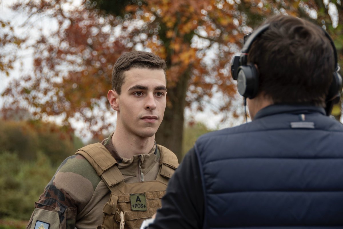 💪Exercice DROGON : une manœuvre de la réserve opérationnelle en terrain libre, au côté de la population, et dans des conditions d’entraînements réalistes. 

#marsouins #nosjeunesops  #reserveoperationnelle #entrainement