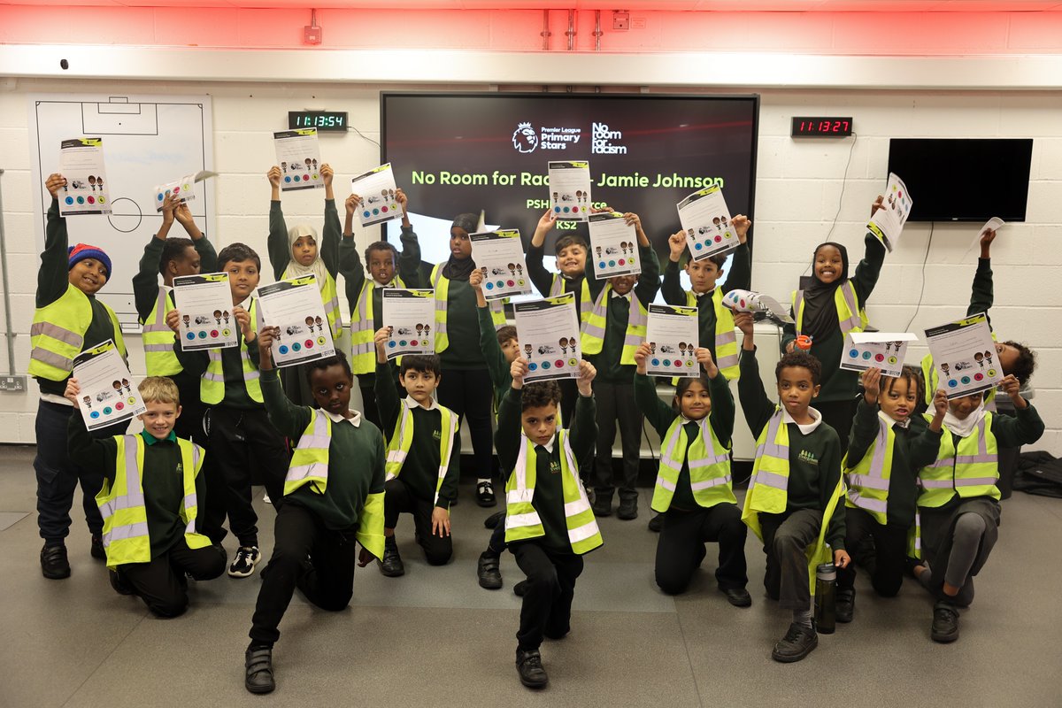 RobinsFound's tweet image. Throwback to our recent trip to Ashton Gate Stadium with Evergreen Primary Academy!

Our #PLPrimaryStars took part in the Premier League&apos;s No Room For Racism campaign, learning how to recognise racial stereotypes and how to be an ally ❤️

Find out more on our website now 👇…
