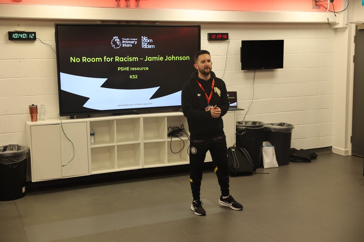 RobinsFound's tweet image. Throwback to our recent trip to Ashton Gate Stadium with Evergreen Primary Academy!

Our #PLPrimaryStars took part in the Premier League&apos;s No Room For Racism campaign, learning how to recognise racial stereotypes and how to be an ally ❤️

Find out more on our website now 👇…