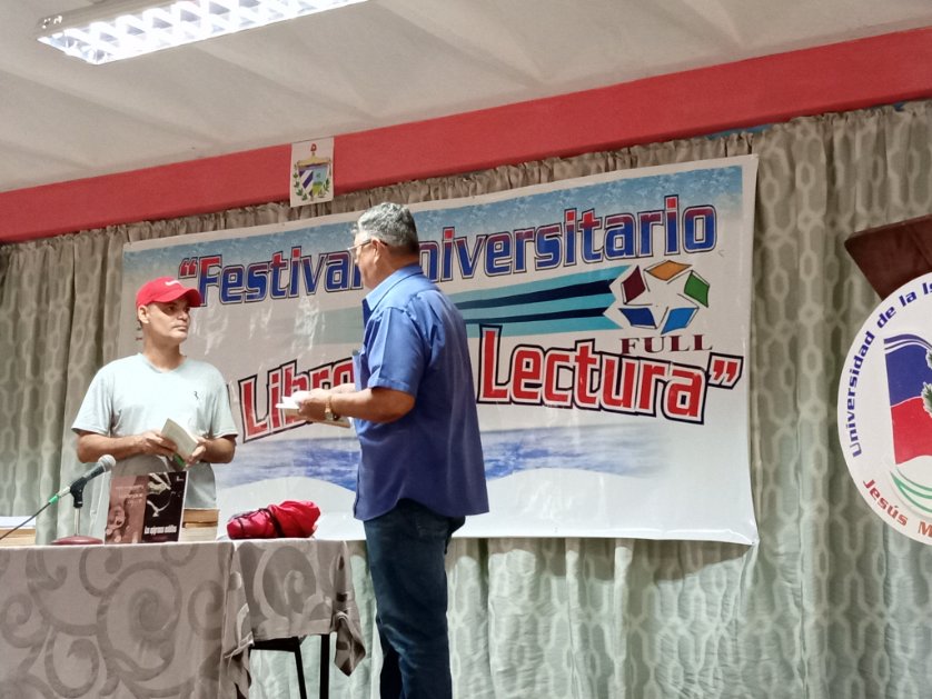 Festival universitario del libro y la lectura en la UIJ