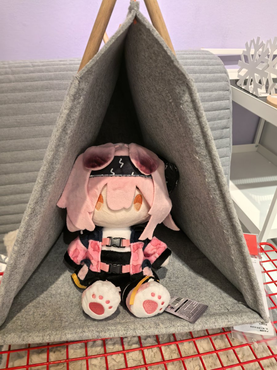Susiekawaiidesu's tweet photo. #IKEA
#Arknights 
#goldenglow 
已定澄闪2.0
敬请期待 https://t.co/U0WHb0XDyY