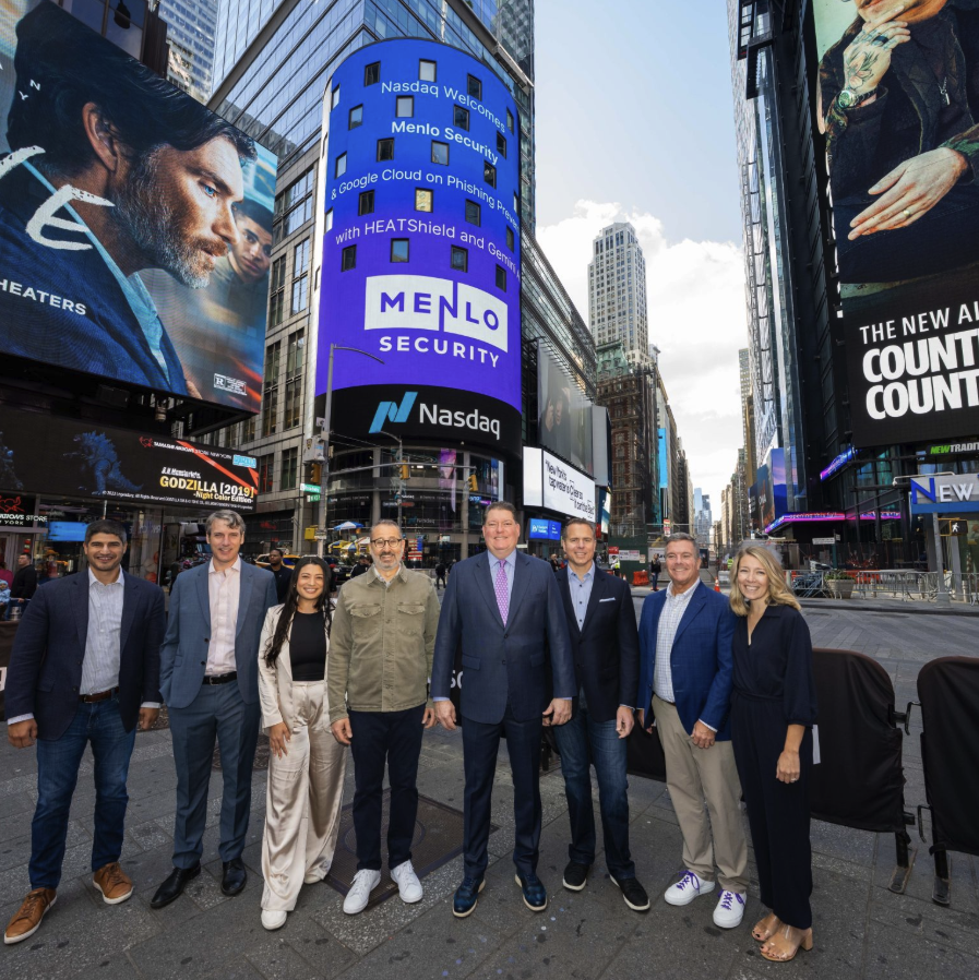 devinertel's tweet photo. What a fun day at Nasdaq https://t.co/MI919Mhsk2