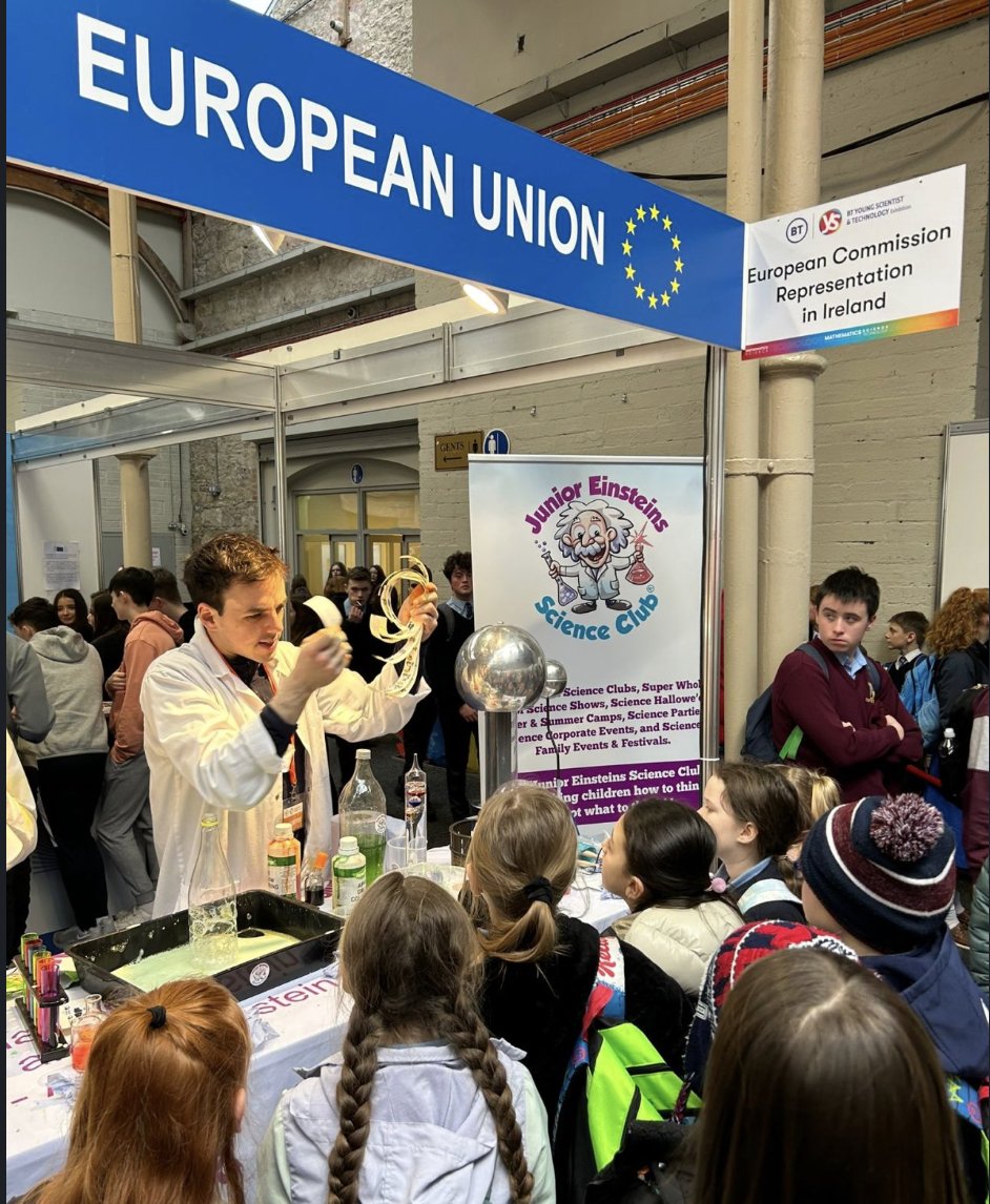 JuniorEinsteins's tweet image. During Science Week Ireland 🇮🇪 , a huge thank you to our amazing Junior Einsteins Science Club Ltd. franchisees, licensees and our brilliant science instructors. 

You are the energy behind the hands-on, loud, messy, fun science events that children remember. You show up in…