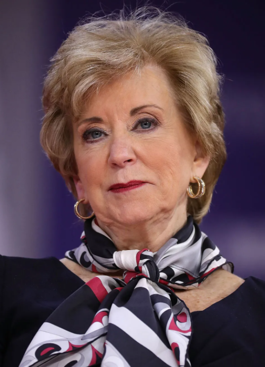 NizNellie3's tweet image. 🚨 Day 22 of this ghoul still on paid leave:

(left) Lucy Martinez: A teacher at Nathan Hale Elementary in Chicago who mimicked Charlie Kirk&apos;s murder, screeching &quot;BANG BANG!&quot; in the presence of children.

(right) That&apos;s Linda McMahon; She runs the Dept of Education, apparently.