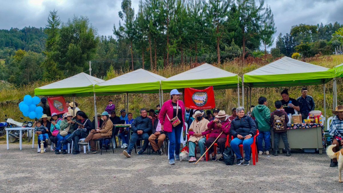 ✊🏾 Declaración del Territorio Campesino Agroalimentario TUTA XUA: Tierra de Unidad y Lucha.

🗓️ Este 9 de noviembre se realizó la declaración del primer TECAM en el departamento de Boyacá, el cual queda ubicado en la vereda El Pedregal (Pedregal Cabeceras, Pedregal Alto, La