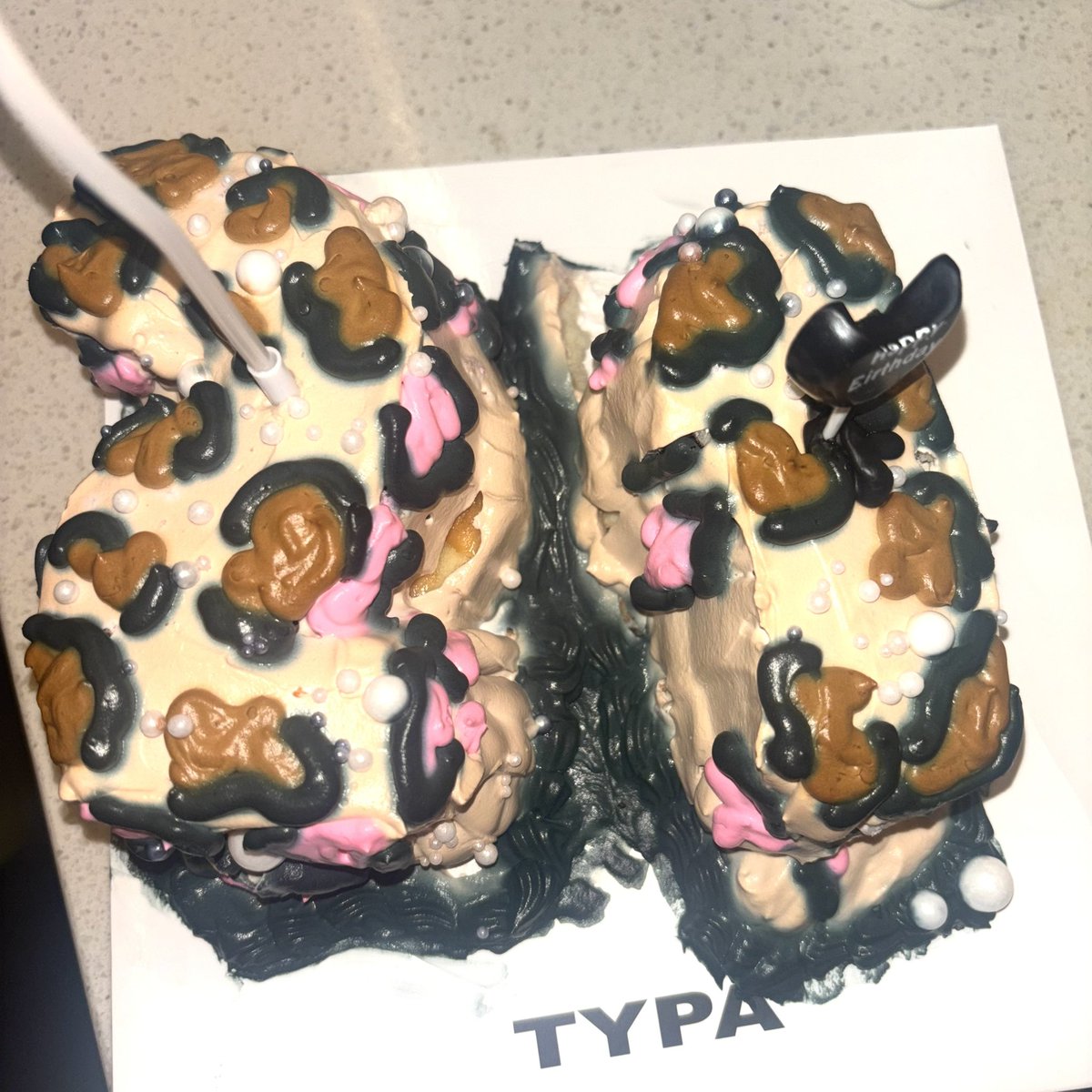 palgulee's tweet image. 생일 절겁다