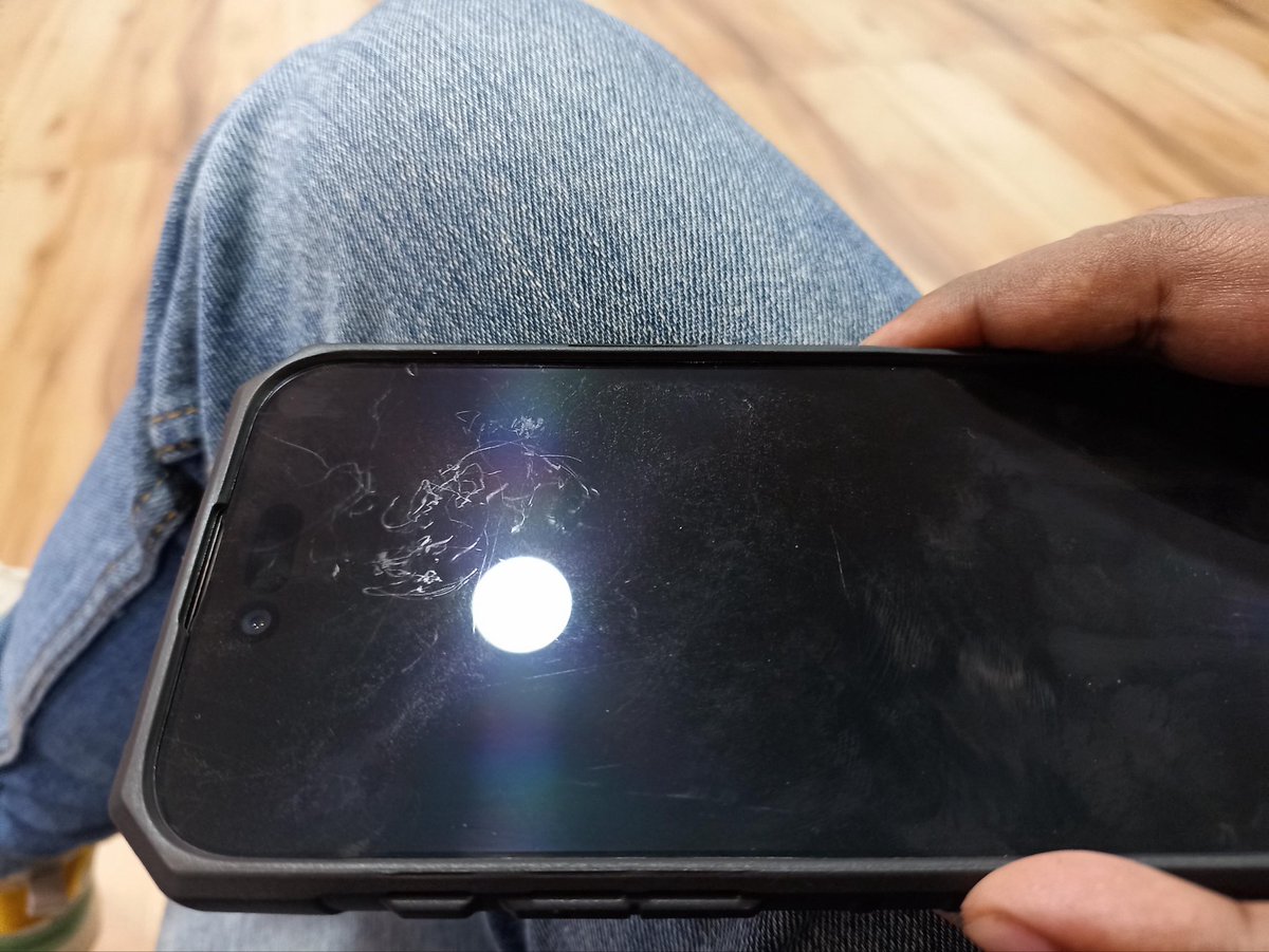 iphonesickness's tweet photo. Apple Must Be Lying To You About Ceramic Shield 2:

Just a month in with my #iPhoneAir, and its “Ceramic Shield 2” screen already looks like this 💀
No drops, no rough handling, just normal daily use, &amp; it looks like this 😤 https://t.co/WeiYgLDlDk