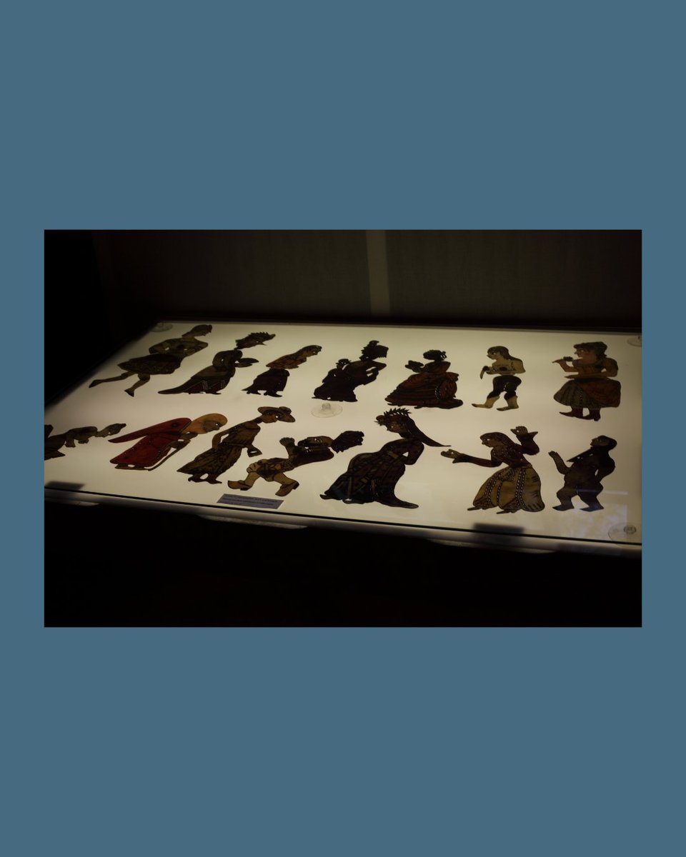 Impressions from our open day 📸
Many thanks for coming and until next time!

Fotos: Anastasia Pütz, Merle Tennie

#TWSKoeln #unikoeln #Theaterwissenschaft #Theater #theatre #theatrecollection #mediastudies #theatrestudies #theatrehistory #Theatergeschichte #Köln #cologne