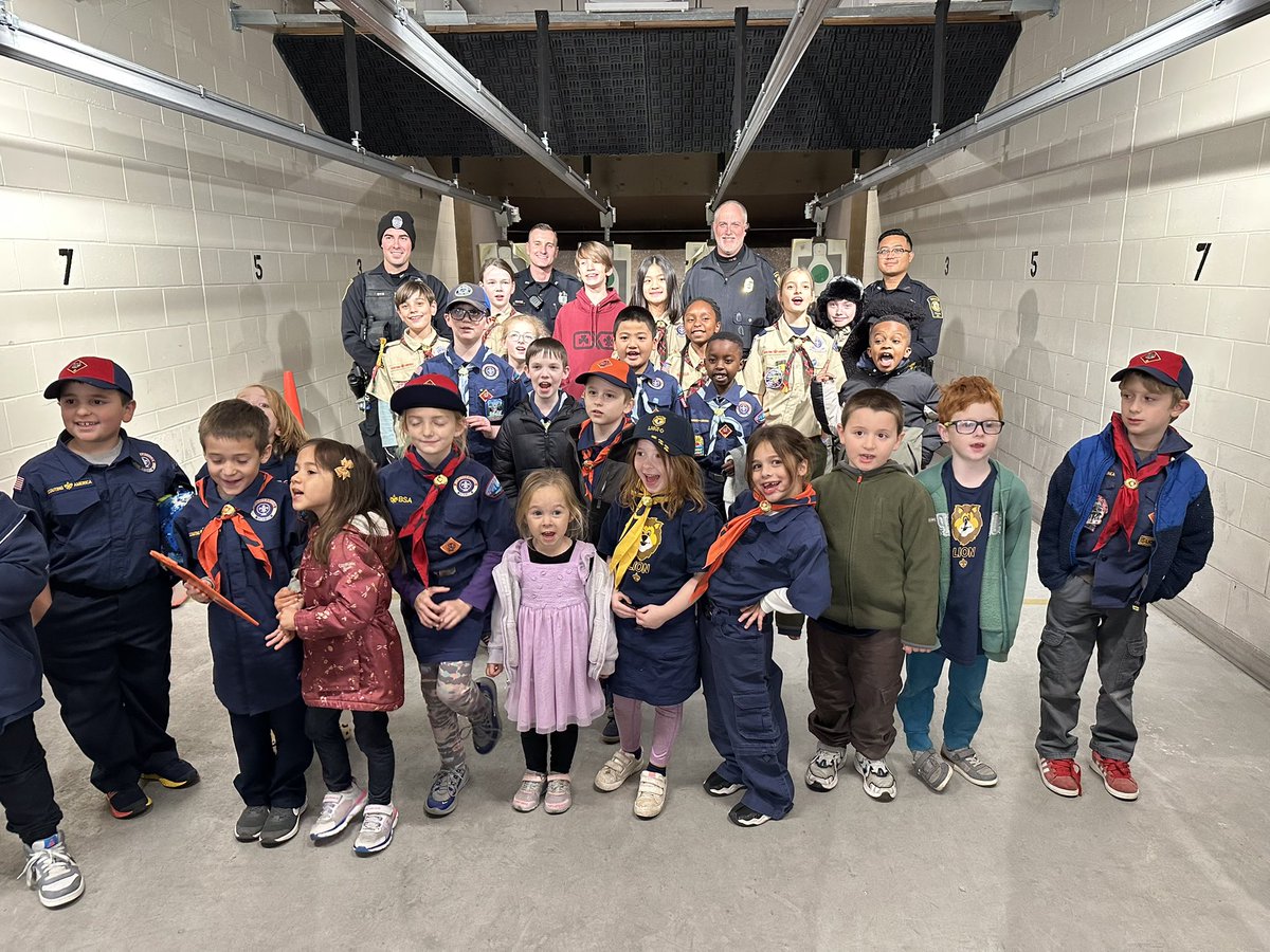 Last Friday night we had the pleasure of hosting the cub scouts! We provided them with a tour of the station, our cruisers, and had a very informative Q&amp;A session. We look forward to having them back! #dracutpd #communityfirst