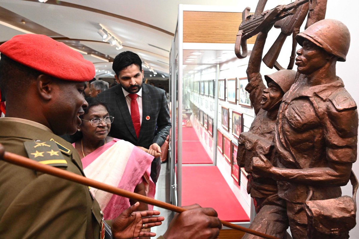 UpendrraRai's tweet image. President #DroupadiMurmu visited the Fortaleza de São Miguel, the fortress that houses the #Museum of the #ArmedForces at #Luanda. The museum narrates the story of #Angola’s long and complex military history including its colonial period and struggle for independence.…