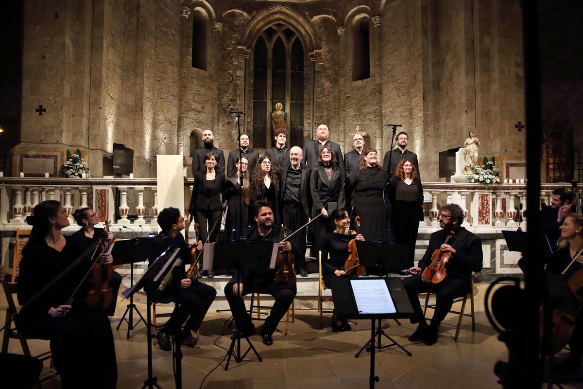 Moltes gràcies, <a href="/ajsantcugat/">Aj. Sant Cugat</a>, per acollir per primer any la Diada Victoria de los Ángeles a Sant Cugat del Vallès. 

El Monestir va acollir, el passat dissabte, el concert ‘Adagio espiritual’ amb l’Orquestra i cor Victoria de los Ángeles dirigits per <a href="/pedropardomusic/">Pedro Pardo</a>.