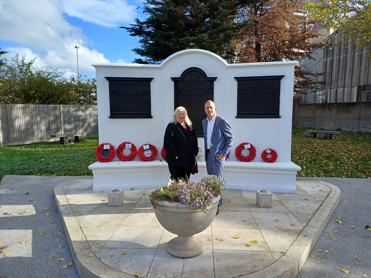 <a href="/BexleyLabour/">Bexley Labour</a> Councillors laying wreaths across #Bexley on #RembranceSunday as we remember who have served our country. #LestweForget