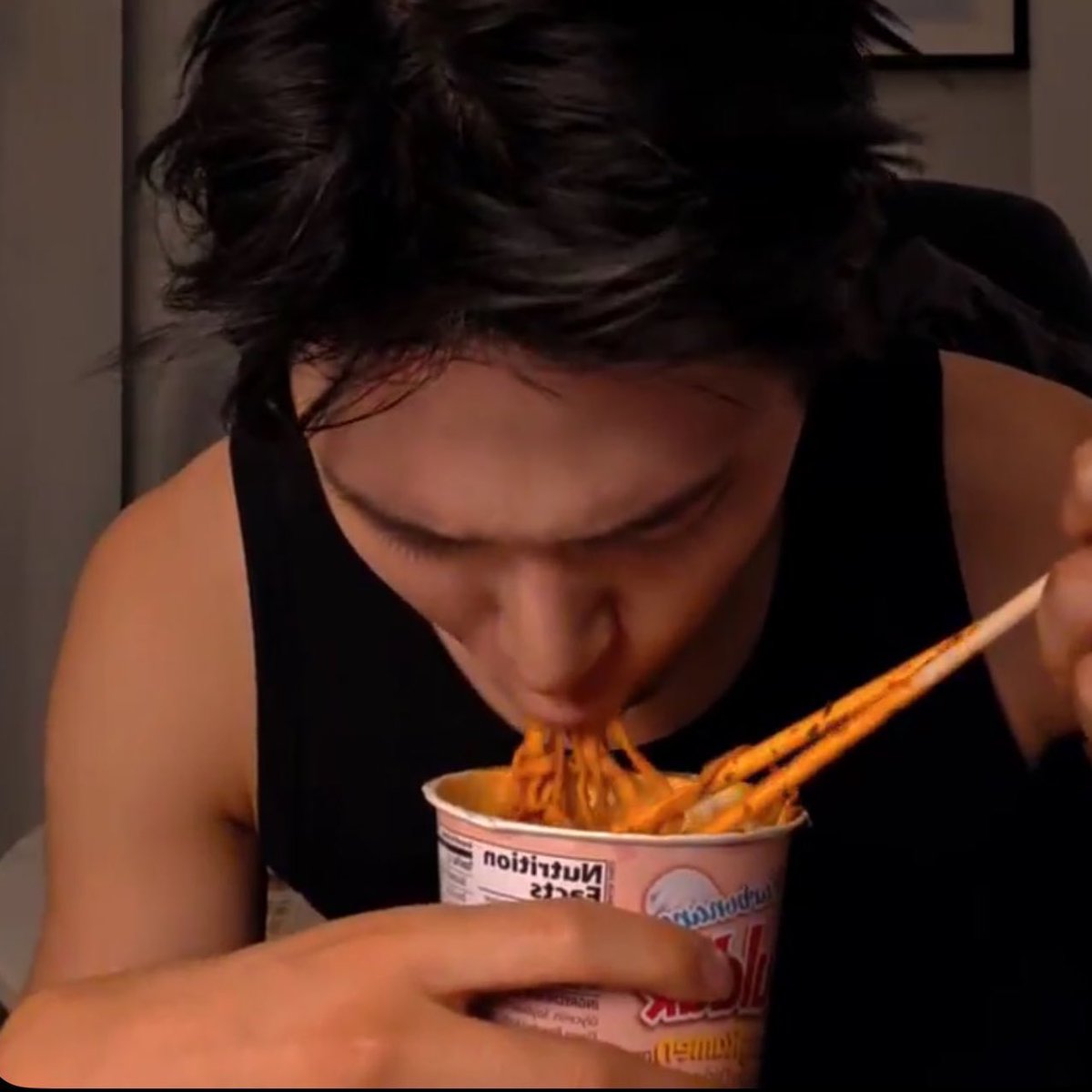 barbiebumm's tweet image. แต่งฟิคสั้นให้หน่อย