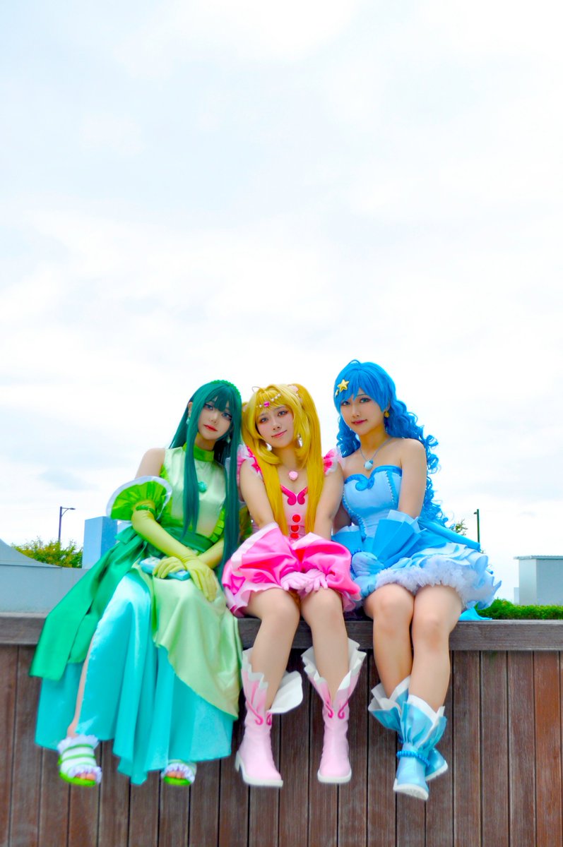 grang_cosplay's tweet photo. 피치피치핏치 - 루치아, 음파(하농), 리나
25.10.04 일러스타 페스

루치아 @grave_0515
음파 @slowly_cos
리나 @grang_cosplay
사진사 @_empty2223__
 
머메이드 프린세스의 영원할 우정 🎶

#ぴちぴちピッチ #七海るちあ #宝生波音 #洞院リナ #cos #cosplay https://t.co/PrAWdTTTtE