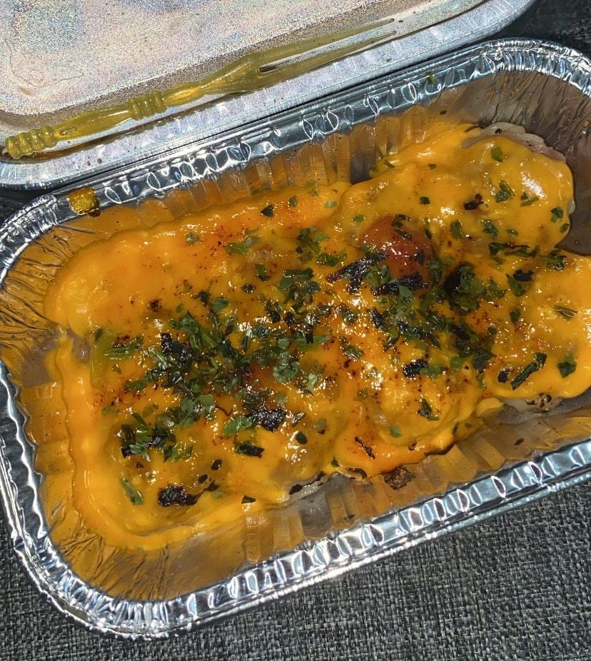 Demi menghidupi diri sendiri ditengah pahitnya hidup wkwk, gua coba ide jualan nih buat dimsum mentai mini 8 pcs 10k doang!!! tapi karena ga punya temen banyak. Akhirnya yg beli temen kerja aja itupun ga tiap hari wkwk. Padahal enak gesss😭