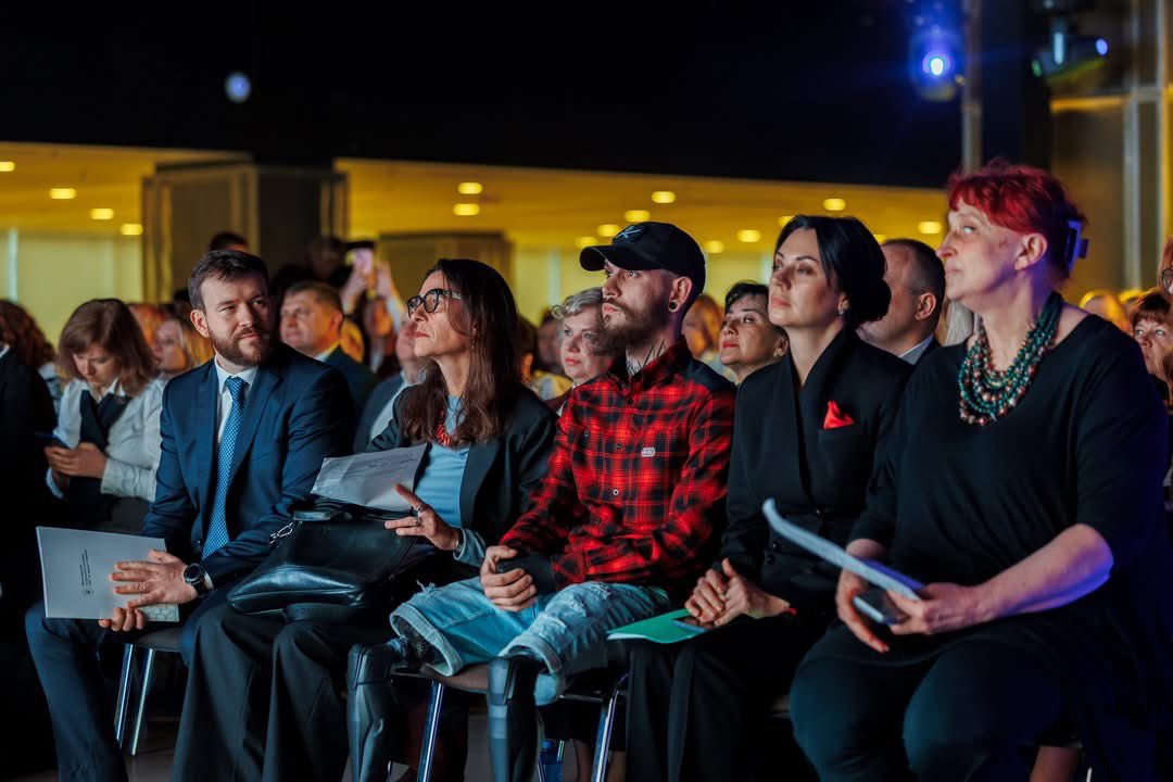 Denys_Uliutin tweet media