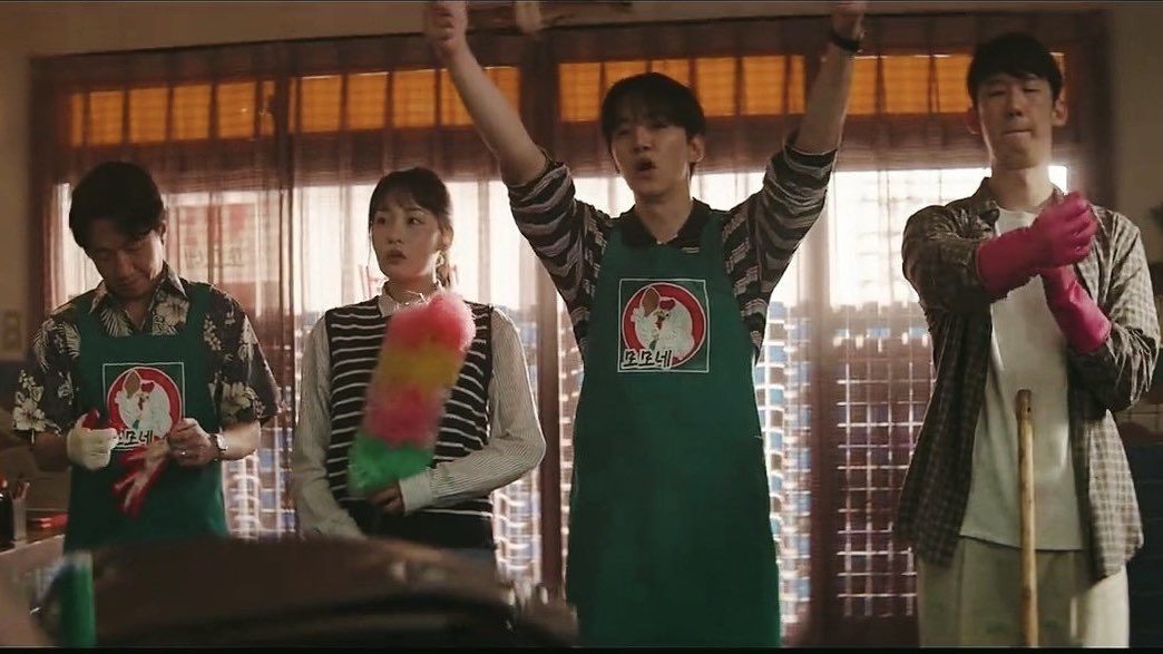 taketosora's tweet image. 今回何が感動したって、テプンの会社と社員を守る覚悟

ミソンに社長として何を守ればいいかきいたとき、覚悟を決めたように見えたのは事務所を手放すことだったのかな

次々やってくる試練もテプンのかわいさと前向きな明るさが救い🥺

#テプン商事 #태풍상사 #typhoonfamily