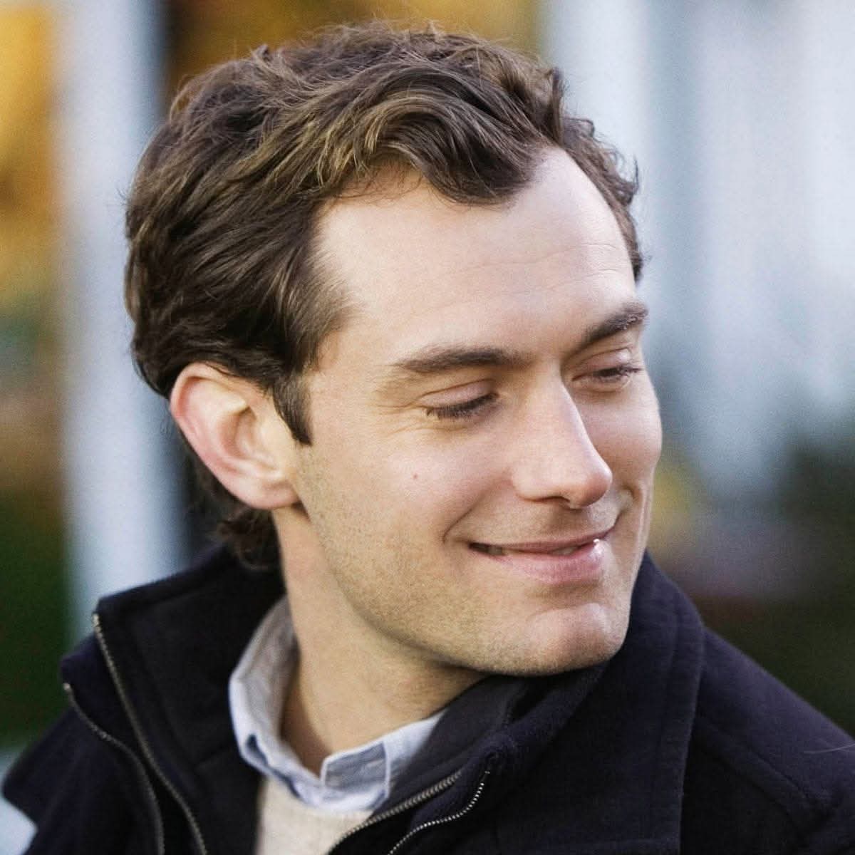 Im_ImErUb's tweet image. Sta per iniziare quel periodo dell&apos;anno in cui mi innamoro di Jude Law in L&apos;amore non va in vacanza