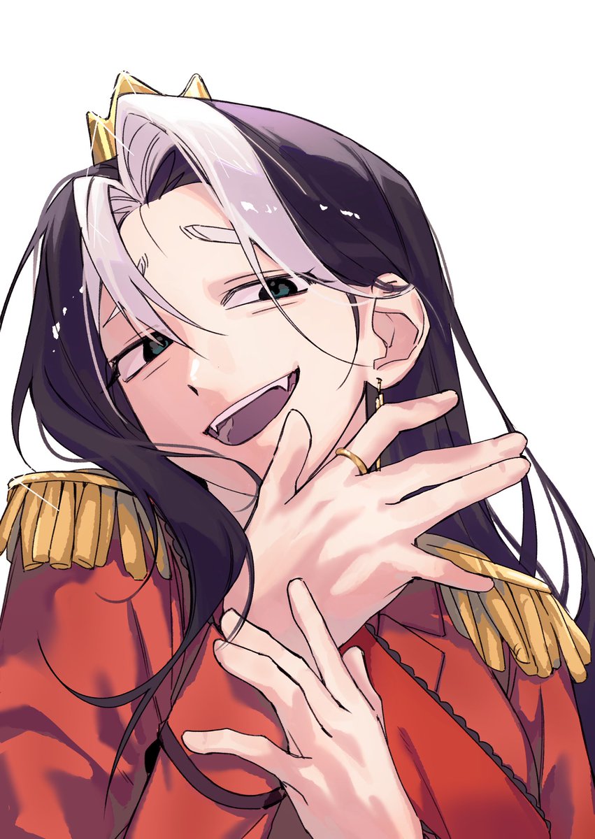 이게 누구야? 에메랄드 라베 아니야?
뒤진 줄 알았는데.