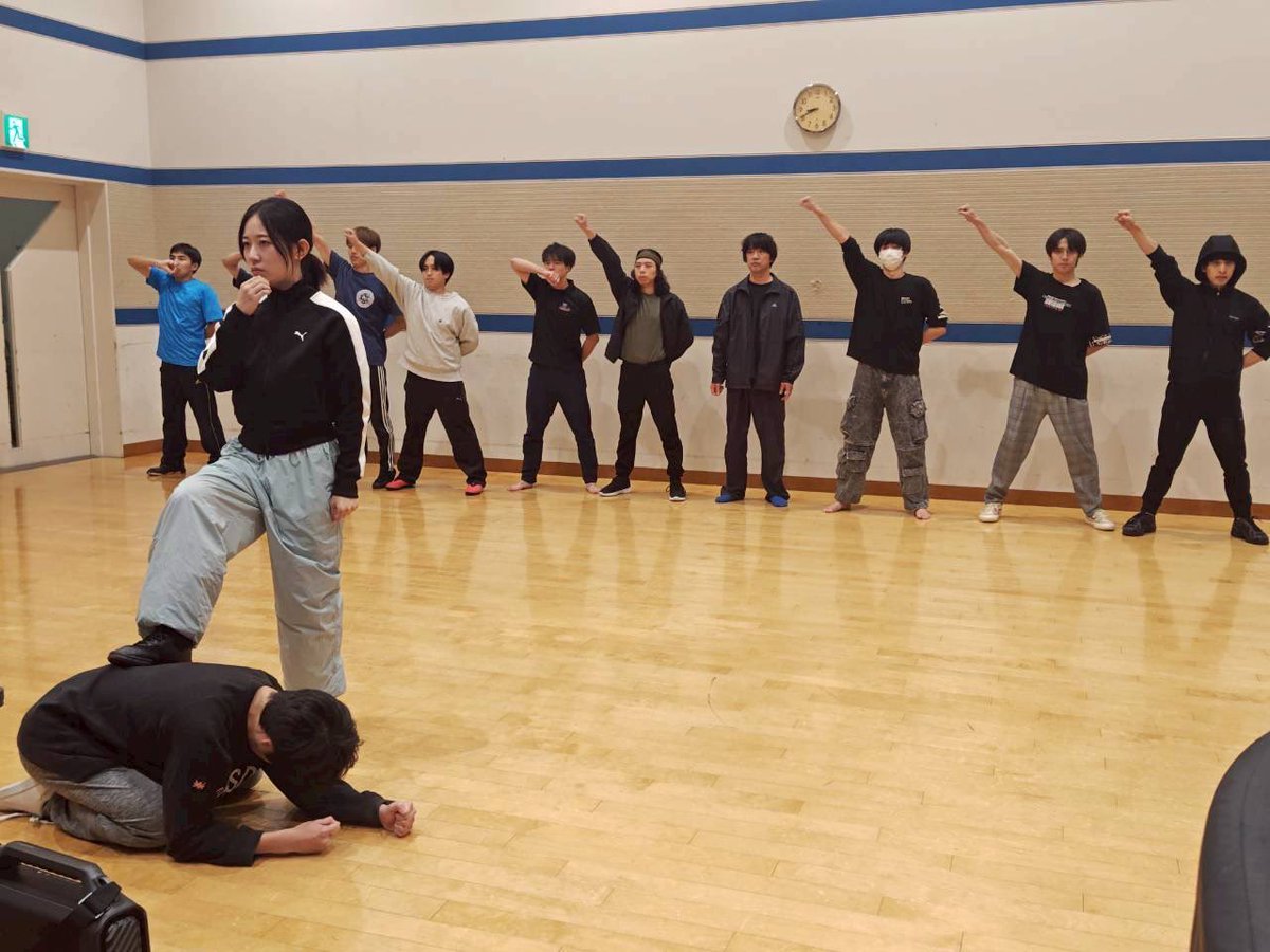 OMEDAMA3905's tweet image. #飛龍伝2026

ギンギラ太陽&apos;sの大塚ムネトさんが
稽古に合流されました‼️

福岡の世代を繋げるための｢飛龍伝｣

座組一同、
全力でつか作品に挑みます！

福岡の皆様、必見です。

1/28-2/1 📍西鉄ホールにて
お待ちしております！