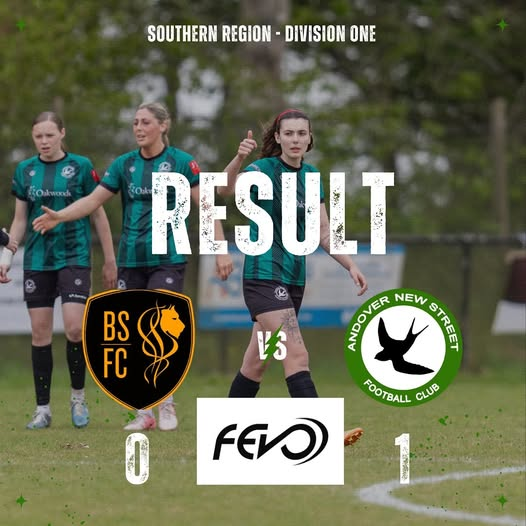 💚🖤 FULL-TIME | Bournemouth Sports Reserves 0–1 Street 💚🖤
A hard-fought win on the road for the girls this weekend! 👏
⚽️ Goal: Freya - a brilliant strike from the middle of the pitch to seal all three points.
It was a cold, wet, and windy afternoon, turning the game into a