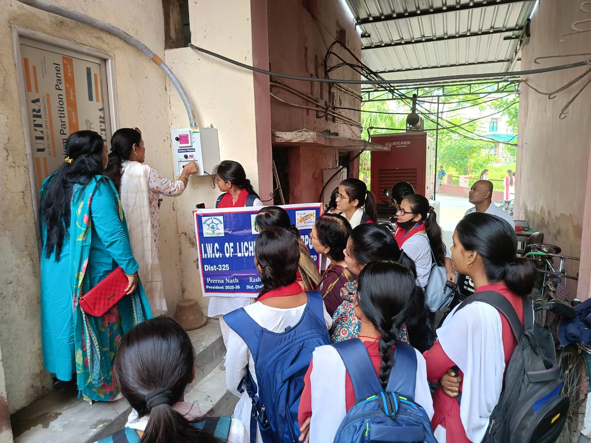 Mddm_Nss's tweet photo. दिनांक : 10 नवम्बर 2025, सोमवार
स्थान : एम.डी.डी.एम. कॉलेज, मुज़फ्फरपुर
सोमवार को एम.डी.डी.एम. कॉलेज में इनर व्हील क्लब, लिच्छवी द्वारा एनएसएस यूनिट के सहयोग से छात्राओं के लिए सेनेटरी नैपकिन डिस्पोज़ल मशीन स्थापित की गई। 
@_NSSIndia @NSSRDPATNA @BRABU @mybharatgov https://t.co/HbOawWZrv9