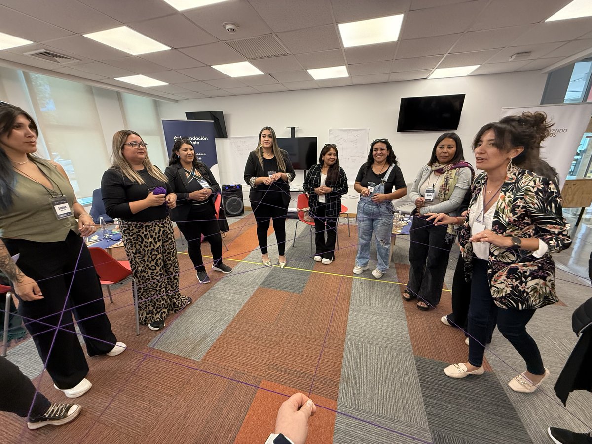 Una jornada llena de emoción en Atacama 💜
Estuvimos en <a href="/inacap_copiapo/">INACAP Copiapó</a> junto a las 14 emprendedoras de #DespegaMujer, compartiendo el cierre de los Círculos de Aprendizaje.

Un espacio para reflexionar, conectarse y celebrar todo lo que han logrado durante el programa 🌟