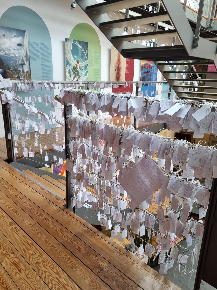 Touriseum's tweet image. Es ist an der Zeit, all eure Nachrichten und Kommentare in der Zeitkapsel zu versiegeln!
🛸
È giunta l’ora di sigillare dentro la capsula del tempo tutti i vostri messaggi e commenti! 
#touriseum #zukunftdesreisens #viaggidelfuturo #viaggiare #reisen #capsuladeltempo #zeitkapsel