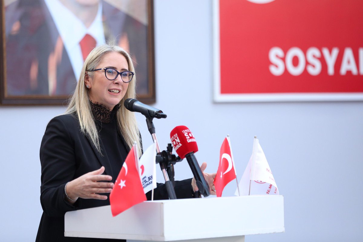 Tepecik Eğitim ve Araştırma Hastanesinde Kızılay Sosyal Butik ve Anestezi Palyatif Merkezinin açılışı törenle gerçekleştirildi.

izmirism.saglik.gov.tr/TR-366361/tepe…

#izmirsağlıkmüdürlüğü <a href="/tepecikeahast/">SBÜ Tepecik Eğitim ve Araştırma Hastanesi</a>