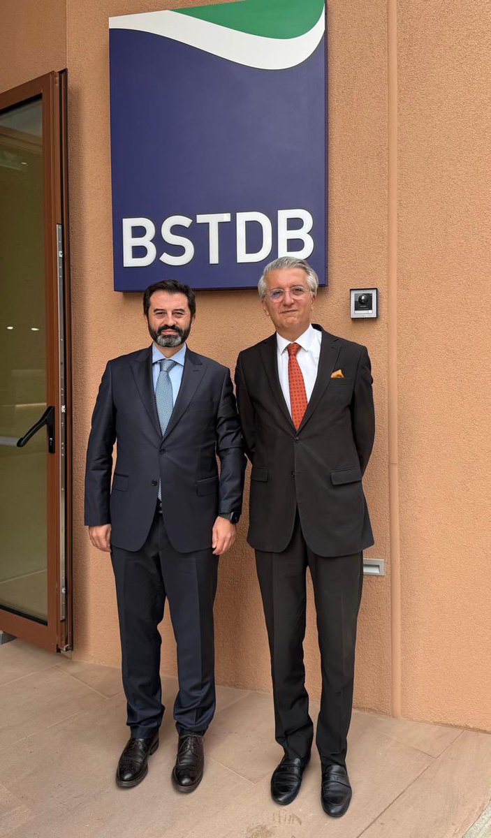 Büyükelçi Çağatay Erciyes merkezi Selanik’te bulunan Karadeniz Ticaret ve Kalkınma Bankası (<a href="/BSTDB/">BSTDB</a>) Başkanı Dr. Serhat Köksal’ı bankanın yeni binasında ziyaret etti.