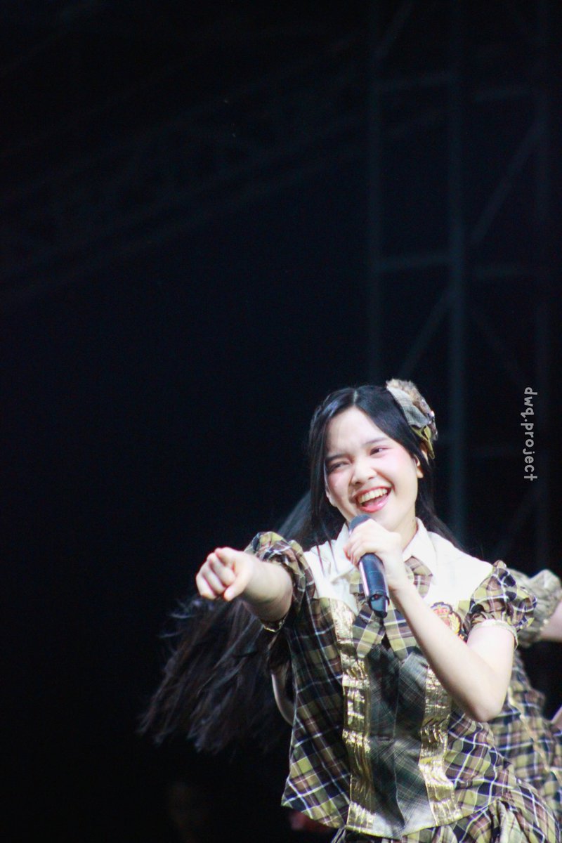 Loopy_Terbang's tweet photo. @Ribka_JKT48
🎤 The 6th Manoover 
📍Awann Costa Semarang
🗓️ 19 Oktober 2025

#BudiMonday
#DWQProject https://t.co/BRPrfFsZVm