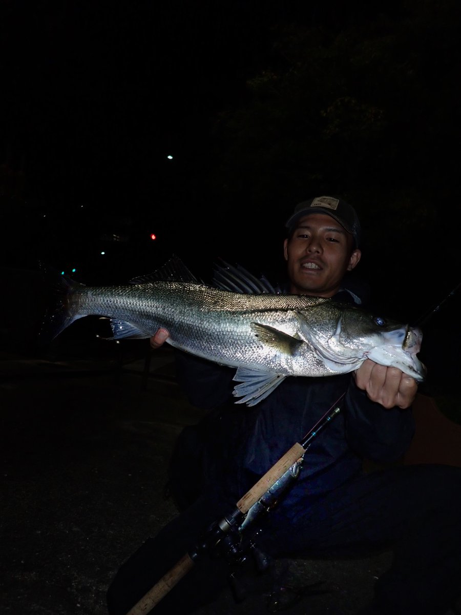 tabaz_'s tweet image. 初めてまじめにK9使ってみたら釣れた
久々に魚釣って手が震えた
使い方はX80と一緒な気がする